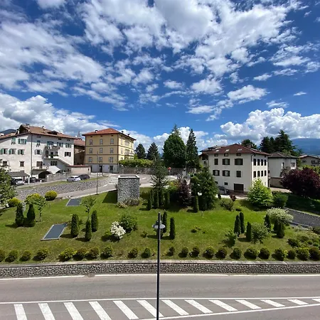 Panorama 1 *